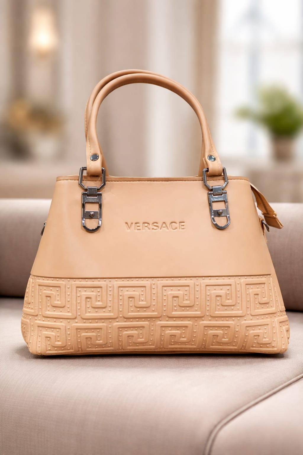 Crossbody or shoulder bag